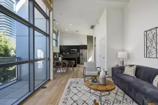 Photo #1: 230019780 Listing