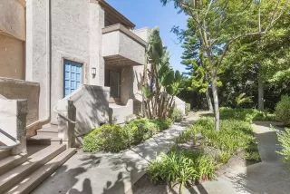 Photo #2: 230019816 Listing 