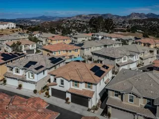 Photo #3: 230019881 Listing