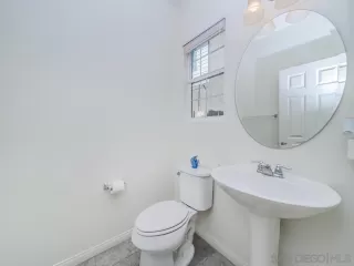 Photo #5: 230019881 Listing