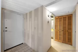 Photo #3: 230019933 Listing