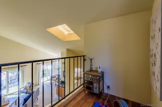 Photo #5: 230019943 Listing