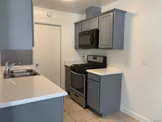 Photo #4: 230019999 Listing 