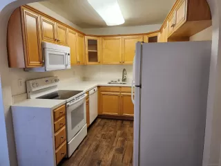 Photo #2: 230020045 Listing 