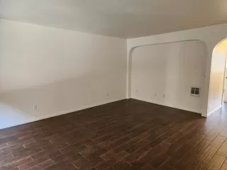 Photo #4: 230020045 Listing 