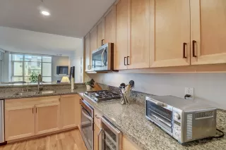 Photo #4: 230020114 Listing 