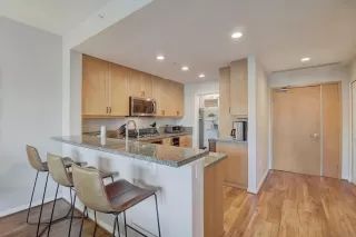 Photo #5: 230020114 Listing 