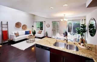 Photo #5: 230020120 Listing