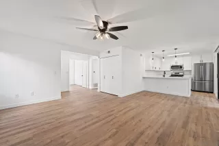 Photo #2: 230020168 Listing