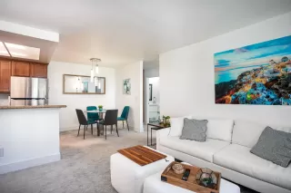 Photo #5: 230020172 Listing 