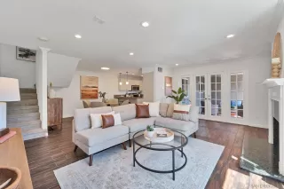 Photo #1: 230020177 Listing