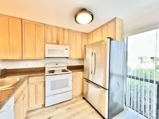 Photo #4: 230020193 Listing