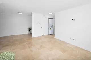 Photo #3: 230020229 Listing