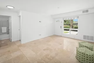 Photo #4: 230020229 Listing