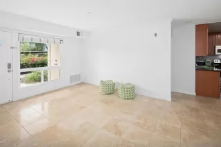 Photo #6: 230020229 Listing