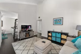 Photo #6: 230020239 Listing