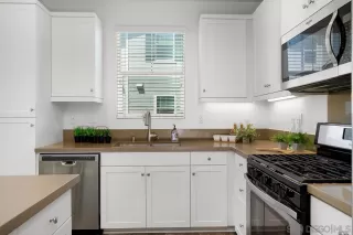 Photo #5: 230020267 Listing