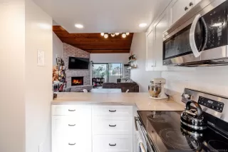 Photo #6: 230020412 Listing