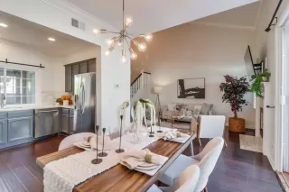 Photo #5: 230020495 Listing