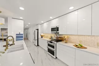 Photo #5: 230020518 Listing