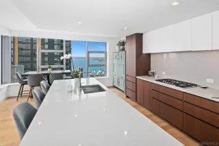 Photo #6: 230020558 Listing