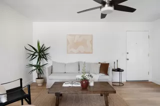 Photo #2: 230020565 Listing