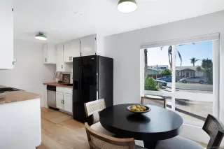 Photo #5: 230020565 Listing