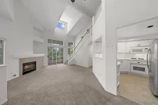 Photo #3: 230020581 Listing