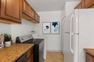 Photo #6: 230020592 Listing