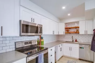 Photo #3: 230020667 Listing