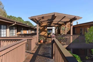 Photo #4: 230020741 Listing