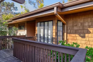 Photo #5: 230020741 Listing