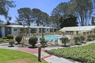 Photo #3: 230020762 Listing