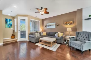 Photo #1: 230020766 Listing