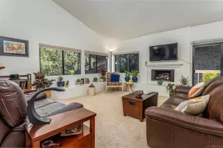 Photo #3: 230020787 Listing 