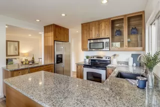 Photo #5: 230020801 Listing