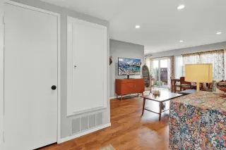 Photo #4: 230020818 Listing