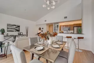 Photo #4: 230020840 Listing