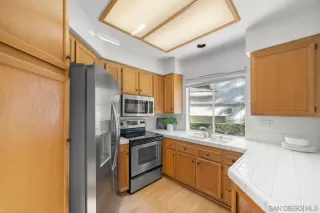 Photo #6: 230020936 Listing 