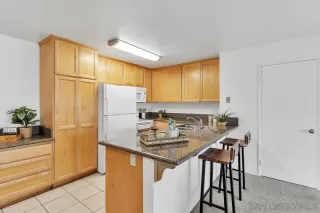 Photo #3: 230020985 Listing 