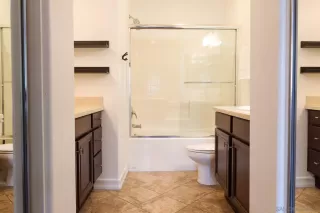 Photo #5: 230020997 Listing