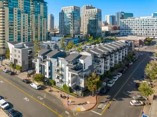 Photo #1: 230021065 Listing