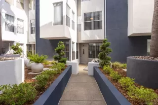 Photo #6: 230021065 Listing