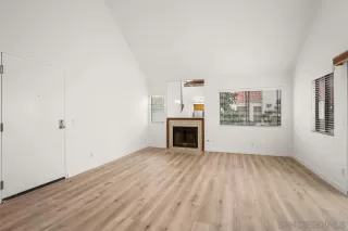 Photo #4: 230021127 Listing