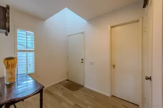 Photo #4: 230021143 Listing