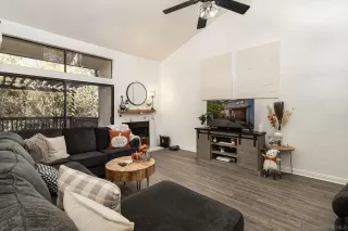 Photo #3: 230021152 Listing