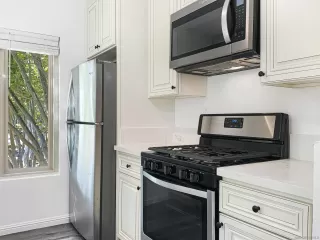 Photo #5: 230021167 Listing