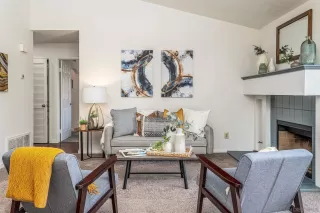 Photo #4: 230021180 Listing