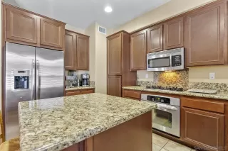 Photo #5: 230021186 Listing