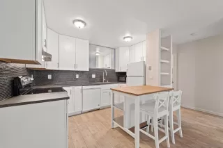 Photo #6: 230021187 Listing